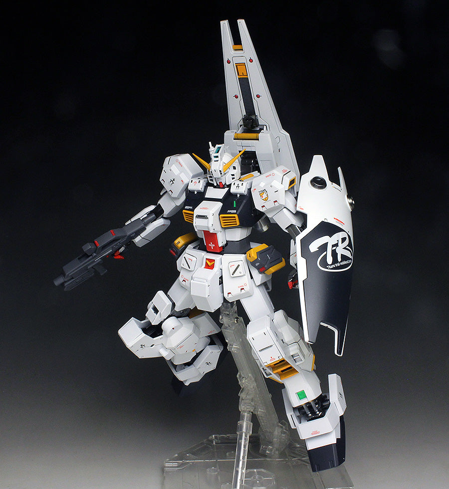 Premium Bandai MG RX-121-1 Gundam TR-1 [Hazel Custom] – Fuwa Fuwa Land