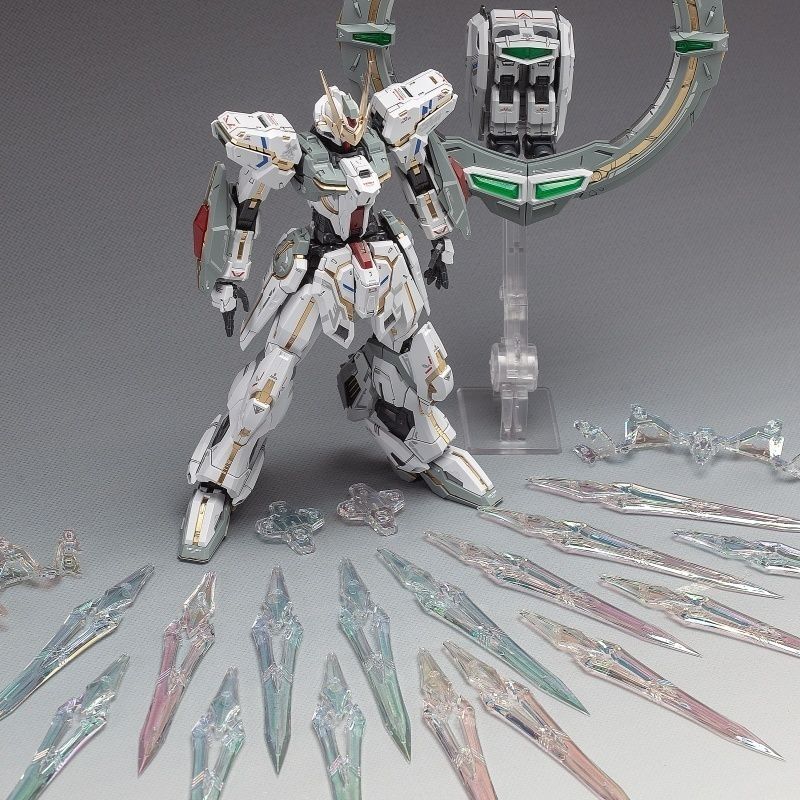 SUPREME EVOLUTION Eternal Star Glory 1/100 Model Kit with 1st Batch Limited Items