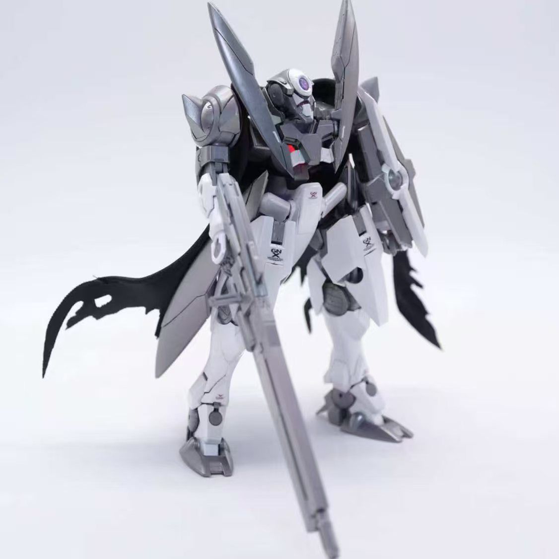 012 MG 1/100 GNX-603T