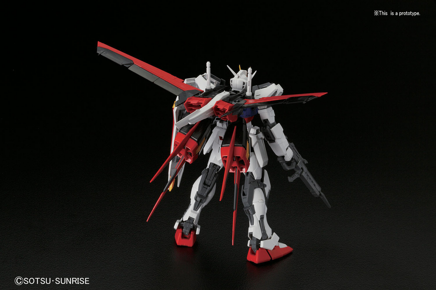 BANDAI Hobby MG 1/100 Aile Strike Gundam Ver RM