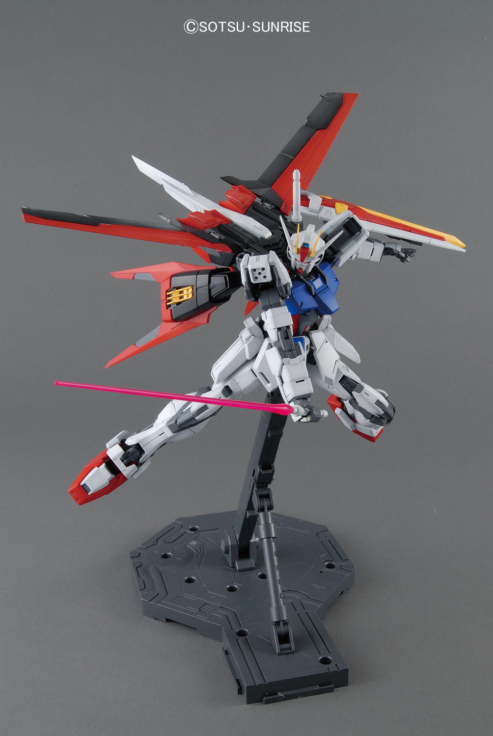 BANDAI Hobby MG 1/100 Aile Strike Gundam Ver RM