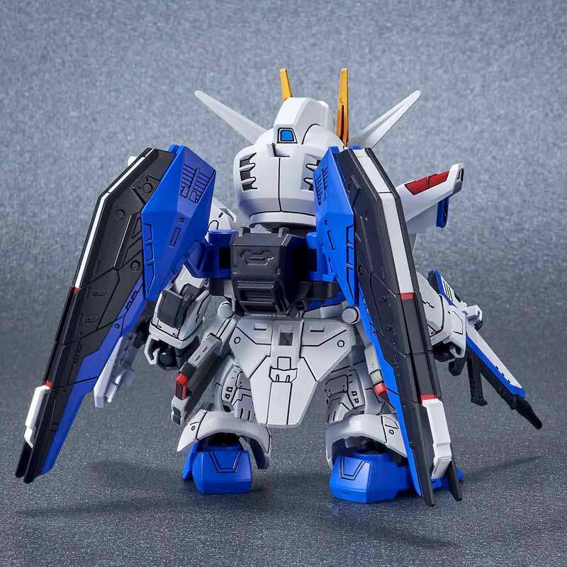 Bandai Gundam Base SD GUNDAM EX-STANDARD ZGMF-X10A FREEDOM GUNDAM Ver.GCP