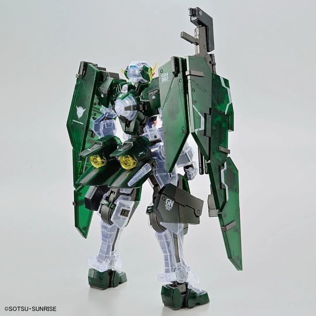 Gundam Base Limited MG 1/100 GUNDAM DYNAMES (Clear Color)