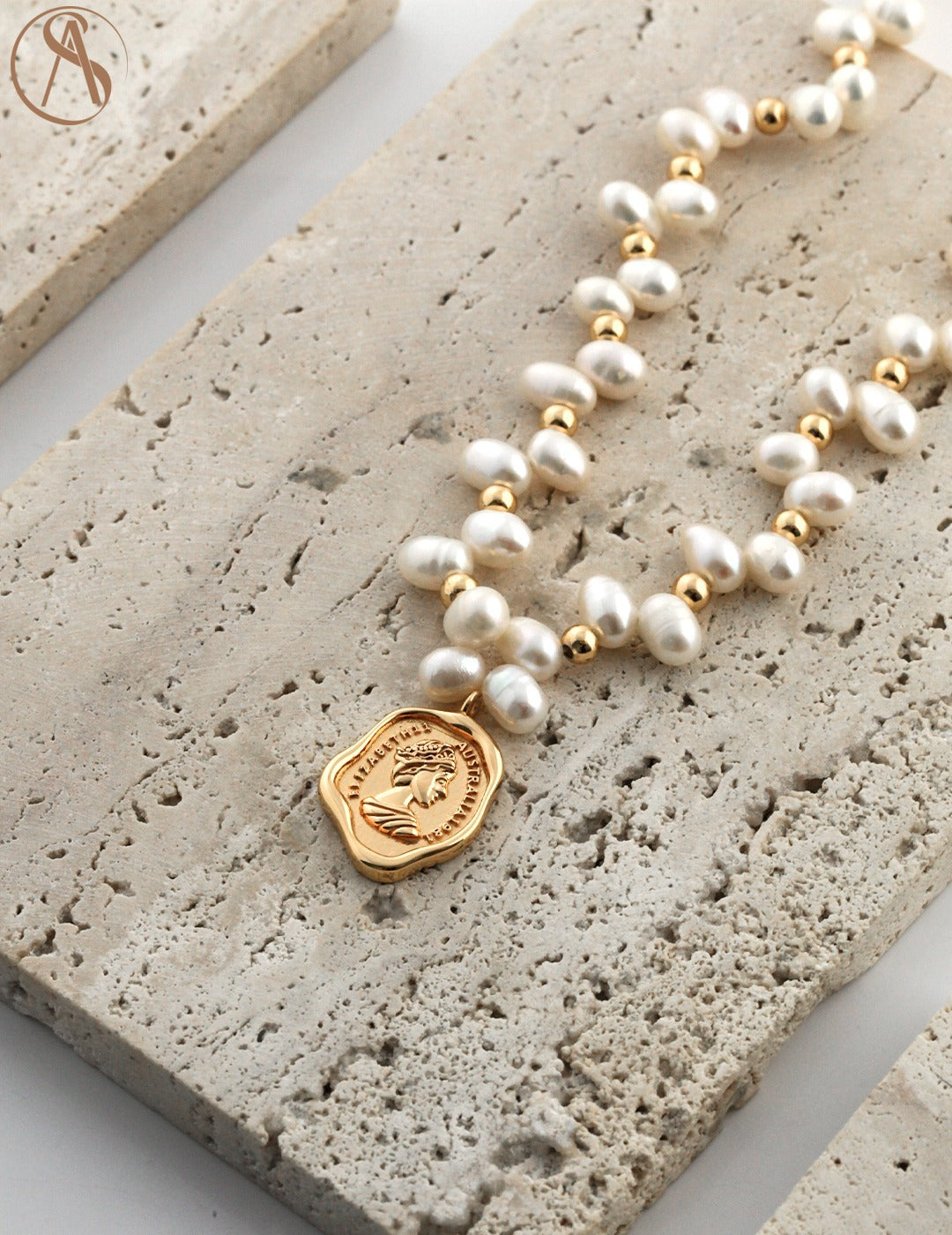 Natural Pearl Necklace with Queen Elizabeth Pendant