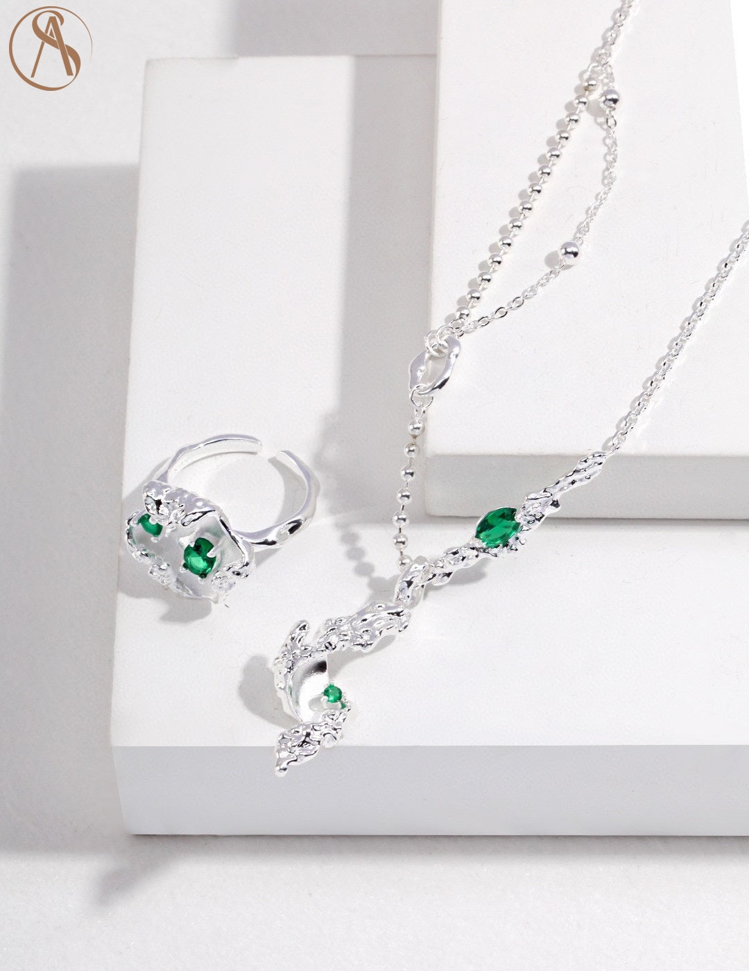 Emerald Birthstone Ring