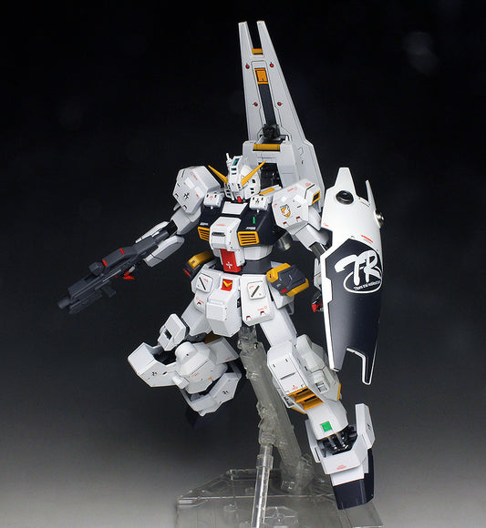 Premium Bandai MG RX-121-1 Gundam TR-1 [Hazel Custom]