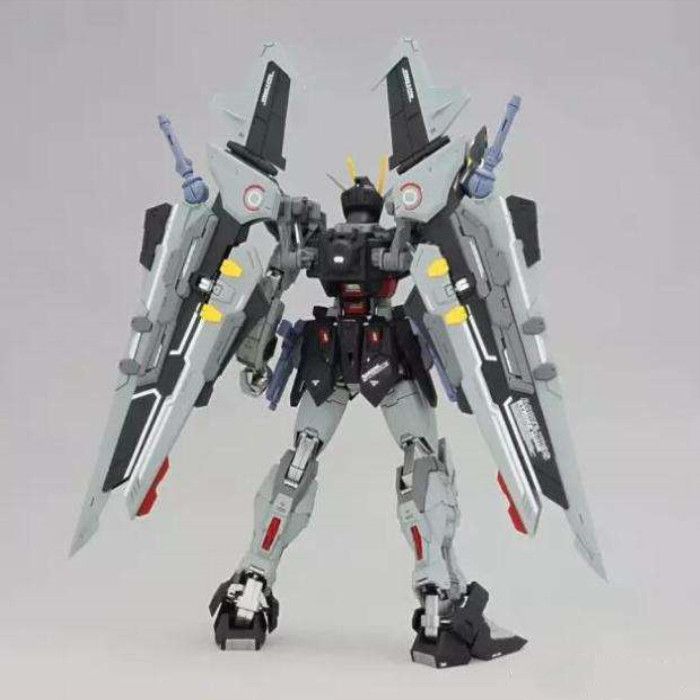 Dragon Momoko MG 1/100 Strike Noir – Fuwa Fuwa Land