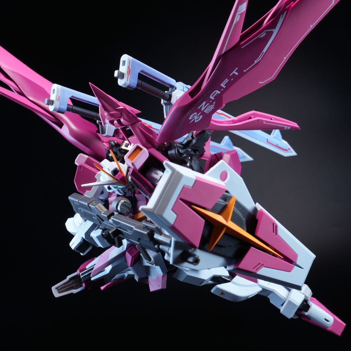 KMR Angry Bird 1/144 Regenes Destiny Metal Frame Model Kit
