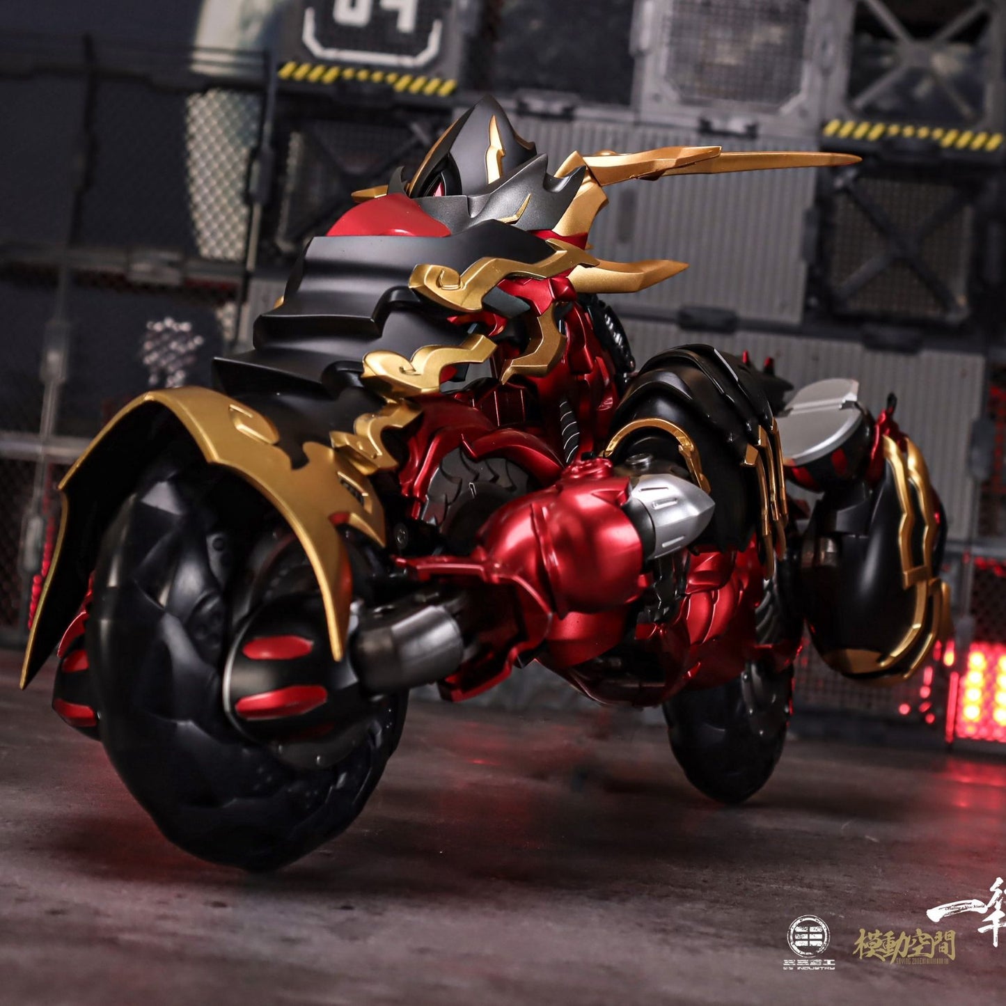 SAYING ZONE x 33 INDUSTRY Red Hare Alloy Transformation Figure