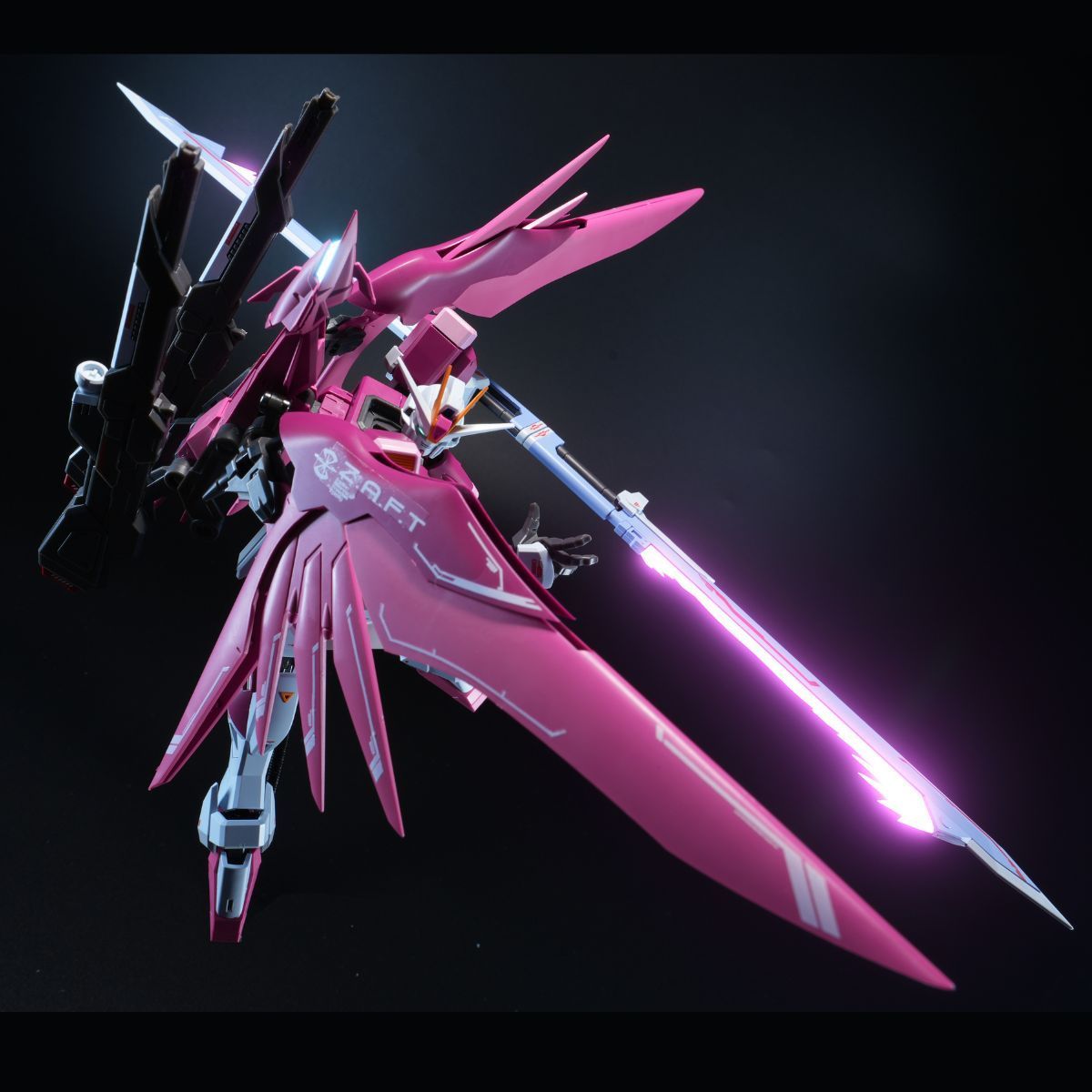 KMR Angry Bird 1/144 Regenes Destiny Metal Frame Model Kit