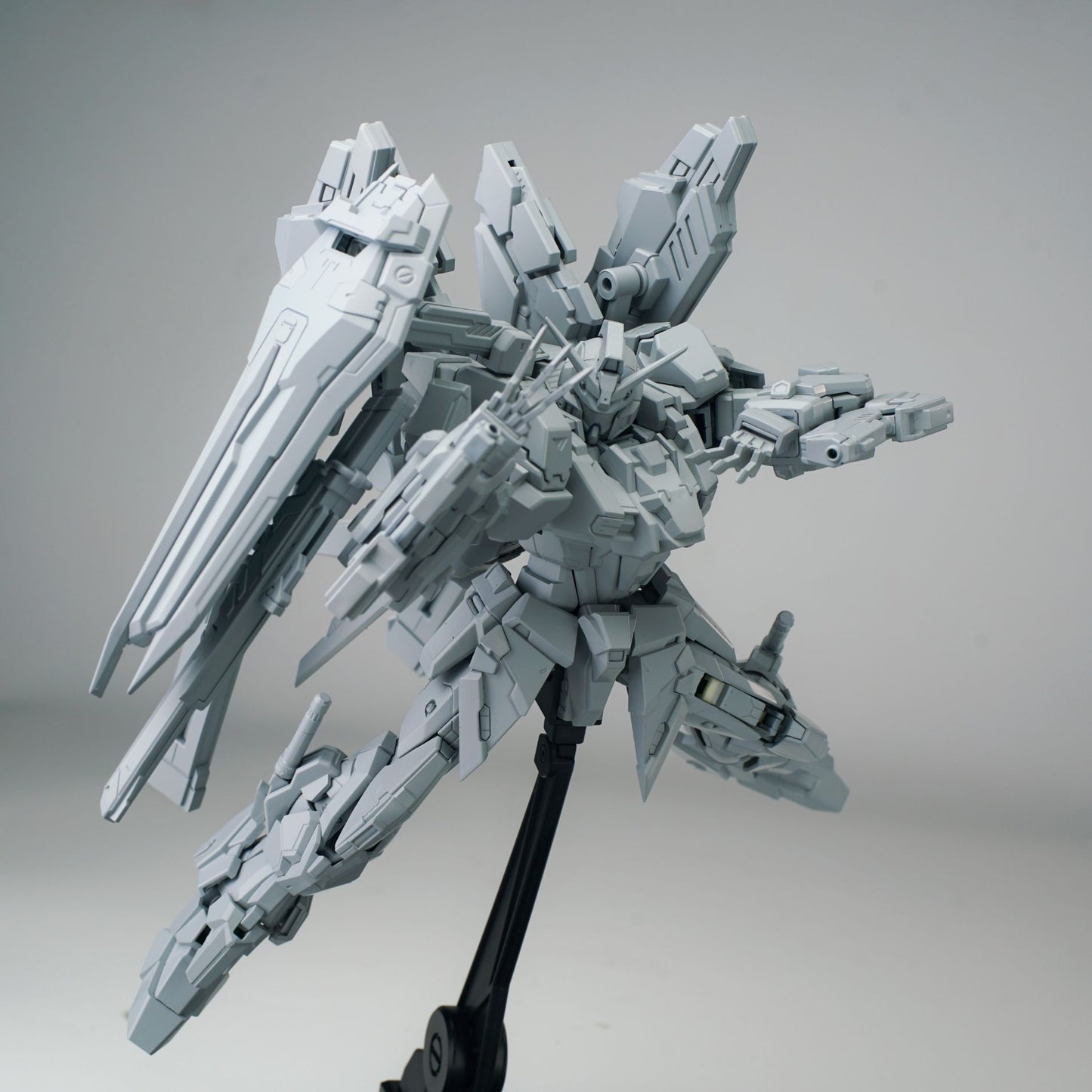 Akteon Industrial 1/100 Thunderstorm Model Kit