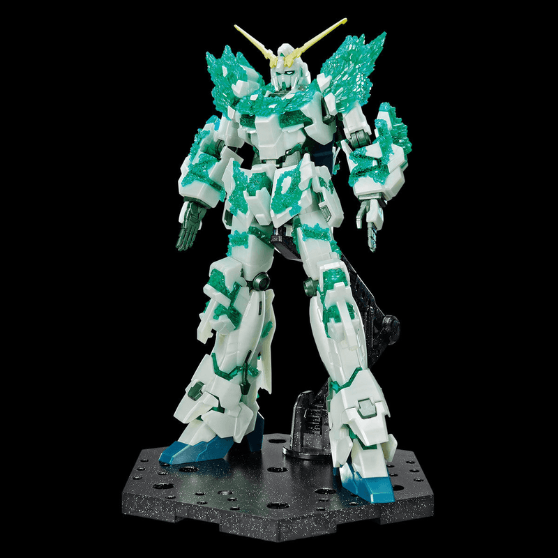 Gundam Base Limited HG 1/144 UNICORN GUNDAM (LUMINOUS CRYSTAL BODY)