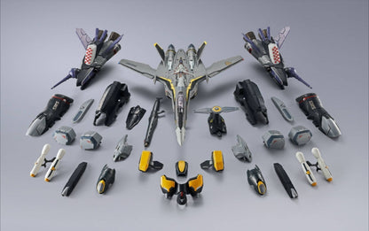 DX Chogokin Armored Messiah Valkyrie (OZMA LEE USE) REVIVAL Ver.