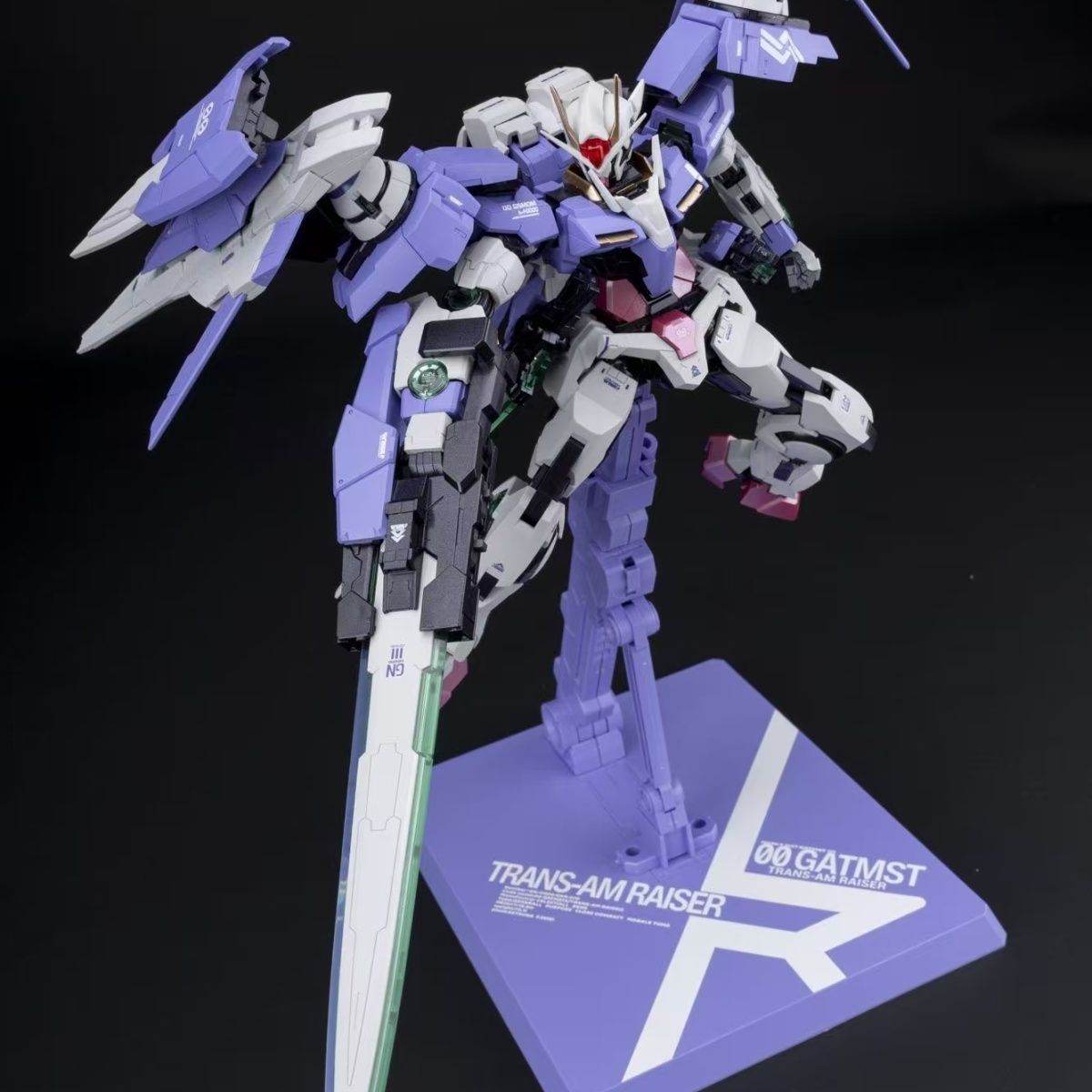 Menghu 00R MB Style Model Kit