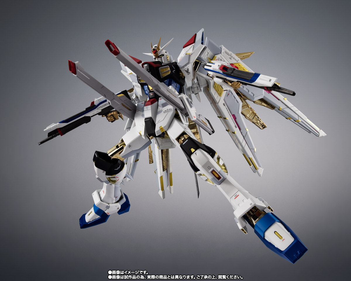 CHOGOKIN MIGHTY STRIKE FREEDOM GUNDAM