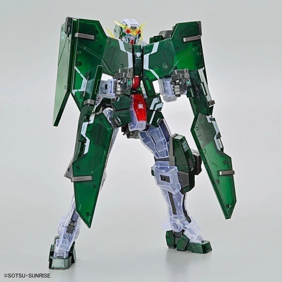 Gundam Base Limited MG 1/100 GUNDAM DYNAMES (Clear Color)