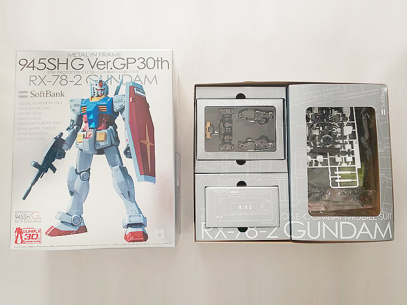 Bandai X Softbank 1/100 Metal Frame MG RX-78-2 Gundam 945SH G Ver.GP30th