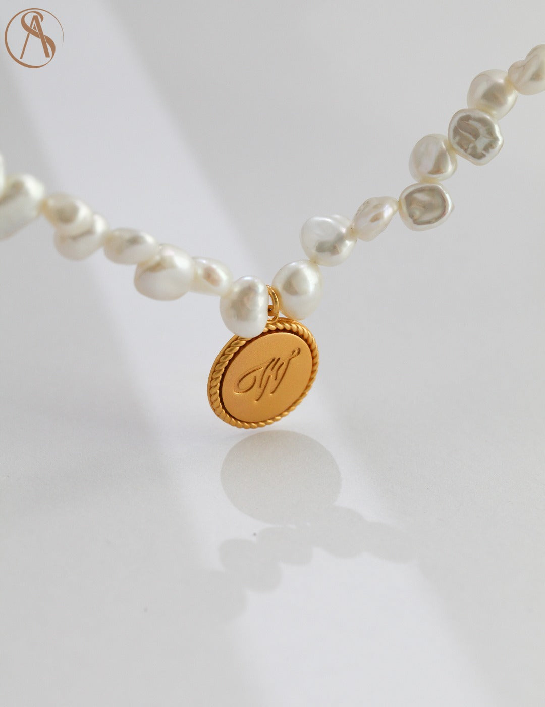 Freshwater Pearl Necklace with W Pendant