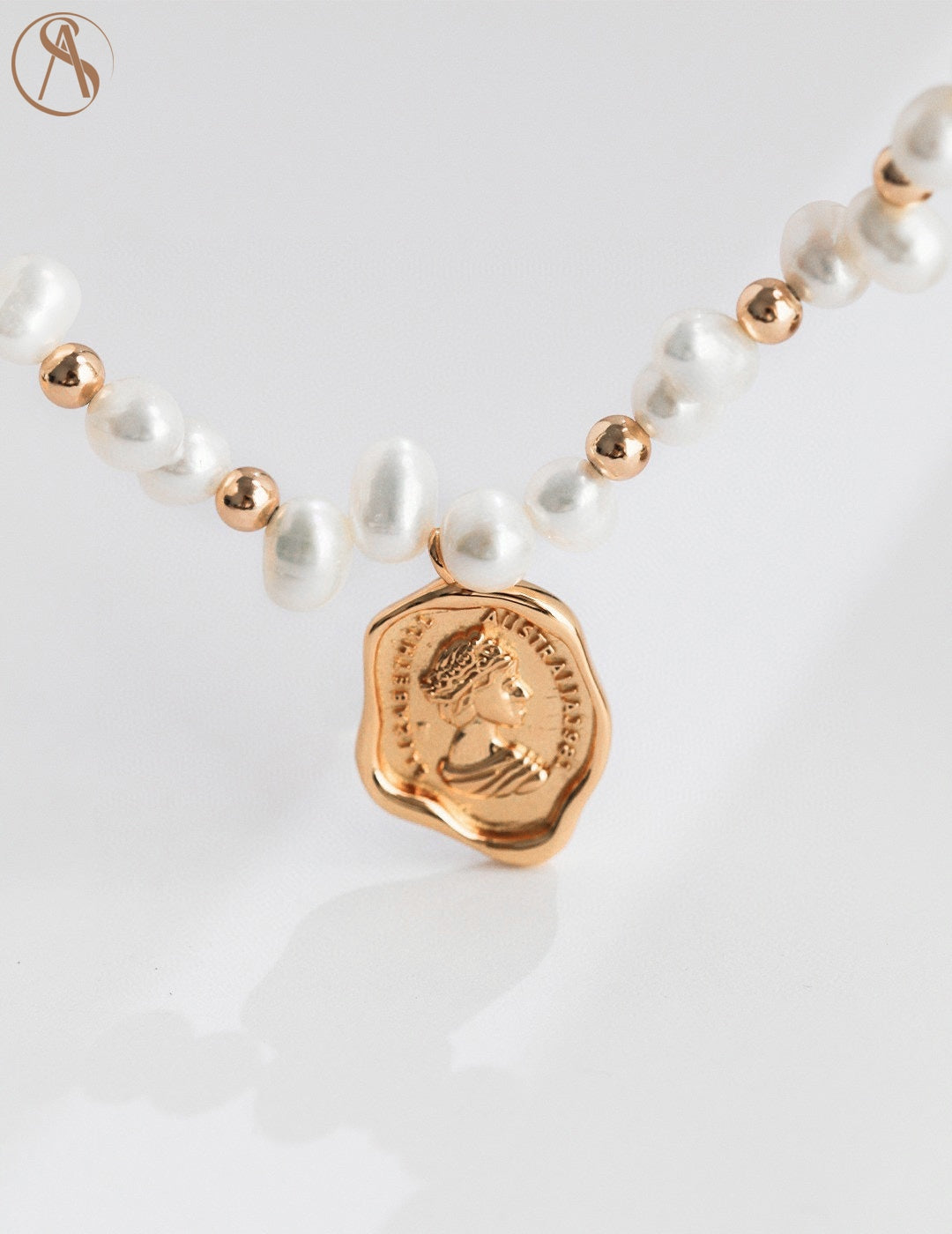 Natural Pearl Necklace with Queen Elizabeth Pendant