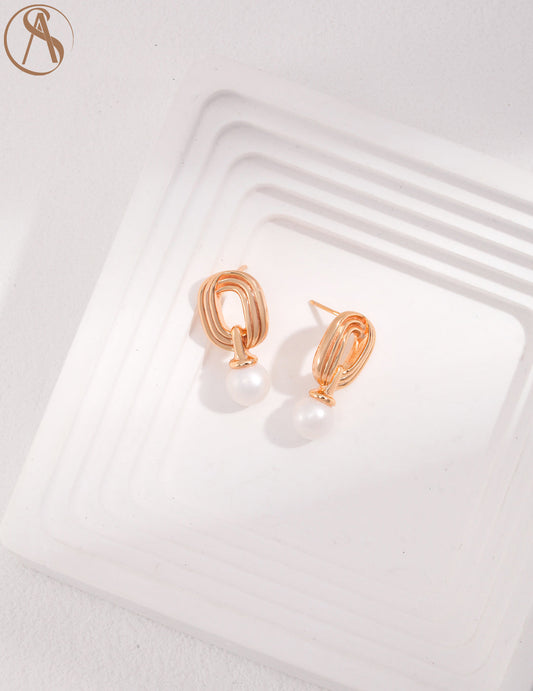Modern Elegance: Twisted Gold Pearl Drop Earrings